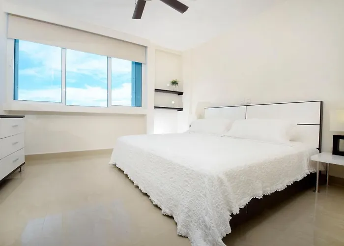 Hotel Oceanfront Oasis At Peninsula Grand *