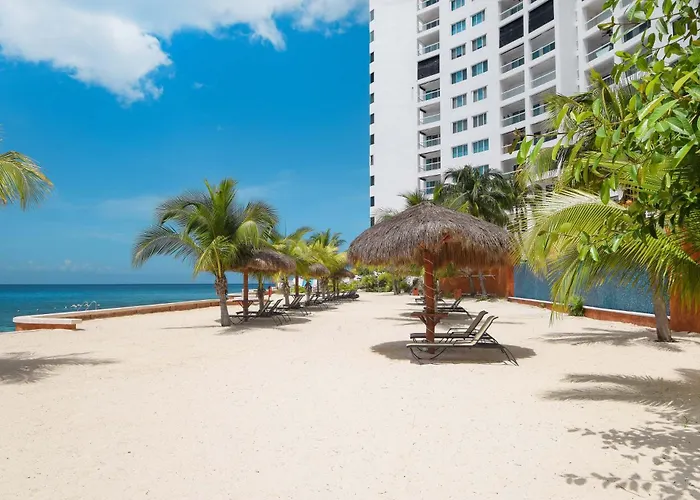 Hotel Oceanfront Oasis At Peninsula Grand