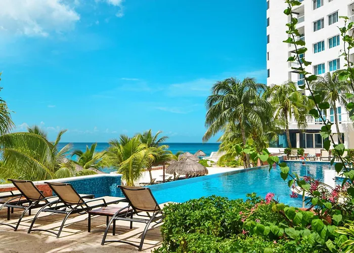 Oceanfront Oasis At Peninsula Grand