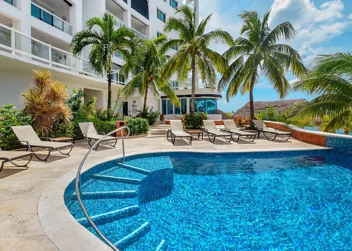 Oceanfront Oasis At Peninsula Grand *
