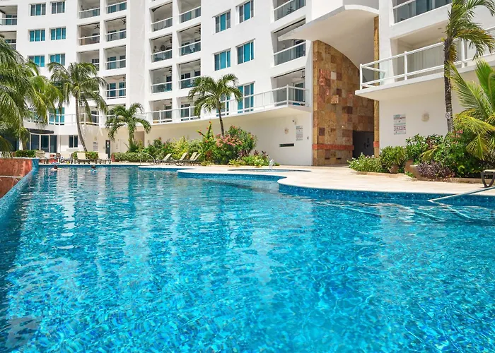 Oceanfront Oasis At Peninsula Grand